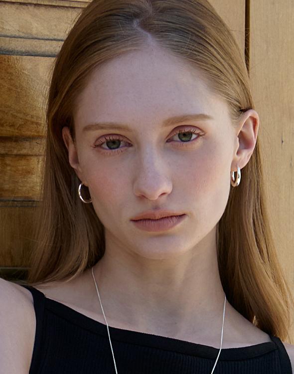 Attica Raw Crescent Hoop Earrings / Ebs044