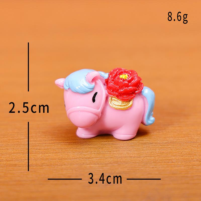 2026  Figuras de Ano Miniaturas Desenho Animado Resina Cavalo da Sorte Ornaments de Micro Paisagem Decorações de Mesa para Casa