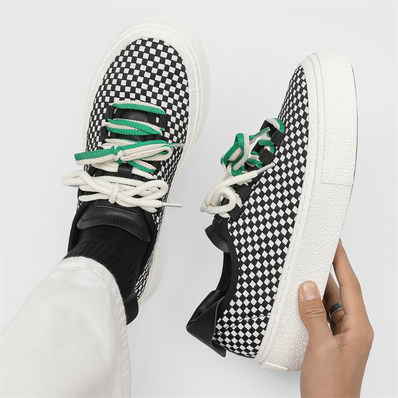 

Autumn New Trend Mens Casual Sports Canvas Shoes Non Slip Soles Comfortable Two Tone Woven Board Shoes Lightweight 39