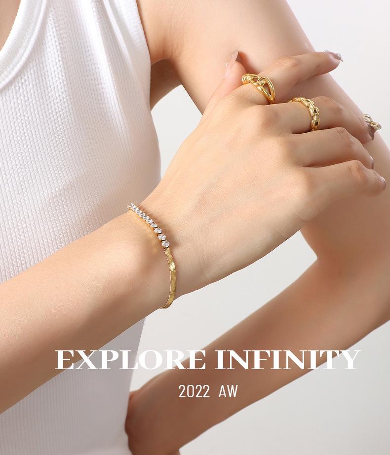 Gold-Plated Zirconia Inlaid Blade Chain Jewelry Set