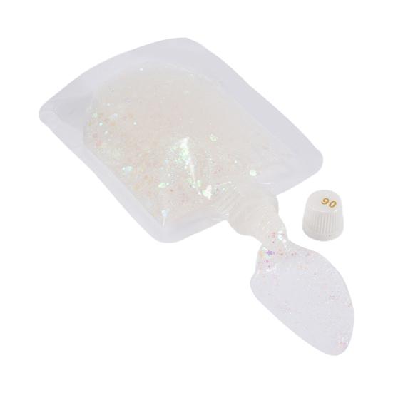 Augenglitzer, Haar, Gesicht, Lippe, Körperkunst, funkelnde Pailletten, glitzernder flüssiger Lidschatten