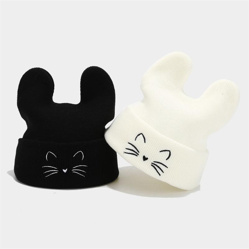 Fashion Knitted Hip Hop Skull Hat Unisex Headwear with Delicate Embroidered Cats for Trending Appeal