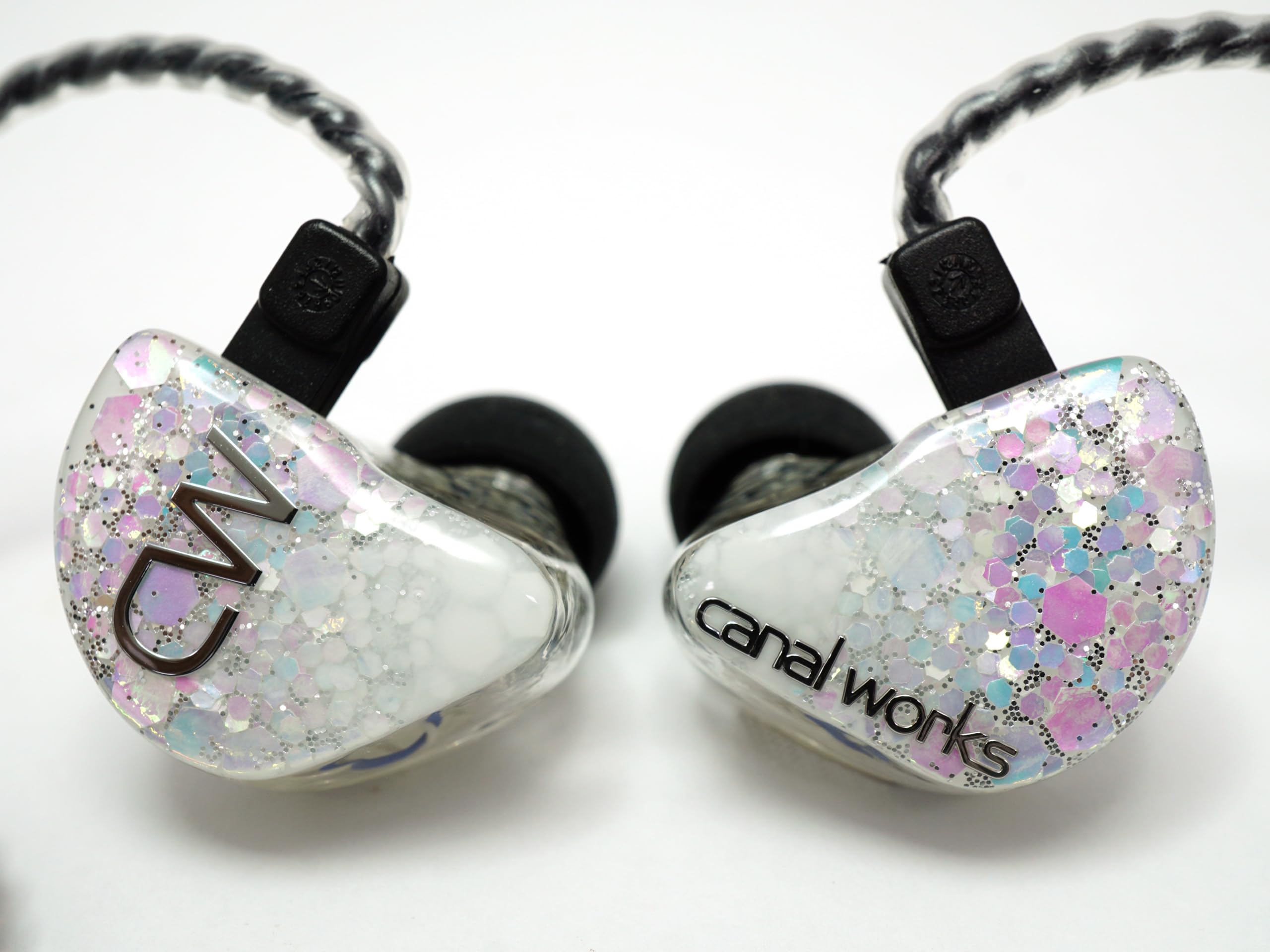 

Canal Works Universal Monitors Pearl Snow Wireless Cable Model Launch Commemorative Limited Edition Bluetooth Universal Monitor In-Ear CW-U15LVBT3 білий