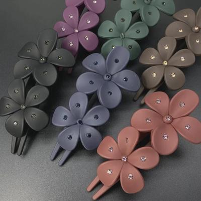 Retro Hairpin: Elegant Duckbill Clip for Women - Stylish Hair Accessory