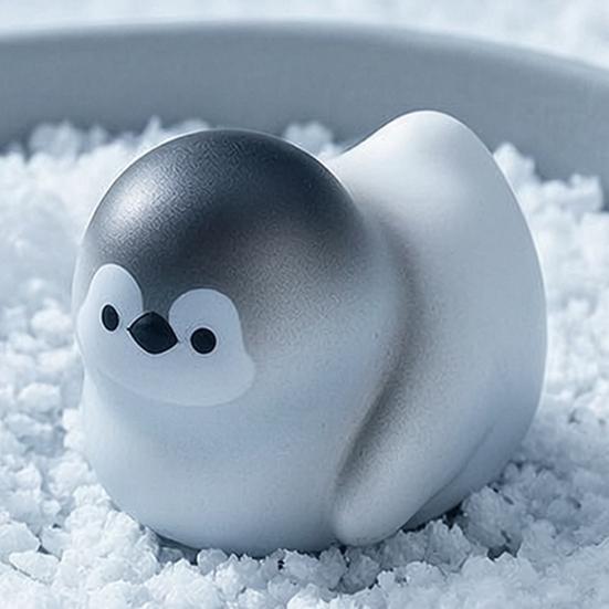 2 Pcs Miniature Penguin Figurines, Cute Tiny Resin Penguin Figures, Mini Arctic Animals Cake Topper for Fairy Garden, Micro Landscape, DIY Crafts
