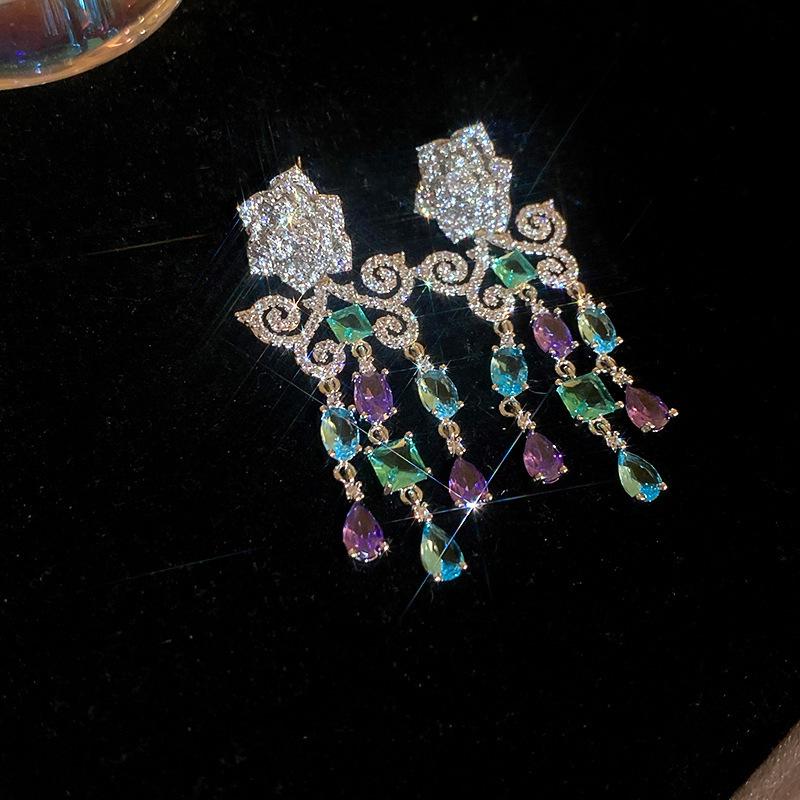 French Court Style Needle Diamond Earrings Necklace Retro Exaggerated Stud Earrings Design Sense Earrings Jewelry Set