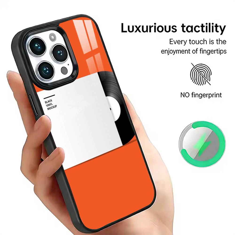 

Lucky Clover Phone Case For iPhone17,16,15,14,13,12,11 Plus,Pro Magnetic For Magsafe Wireless Charging iPhone13