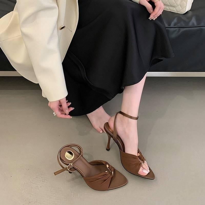 Fashion New Summer Luxury Pointed Toe Thin High Heels Fashion Pleated Metal Buckle Strap Women Sandals Banquet Party Female Mules Shoes