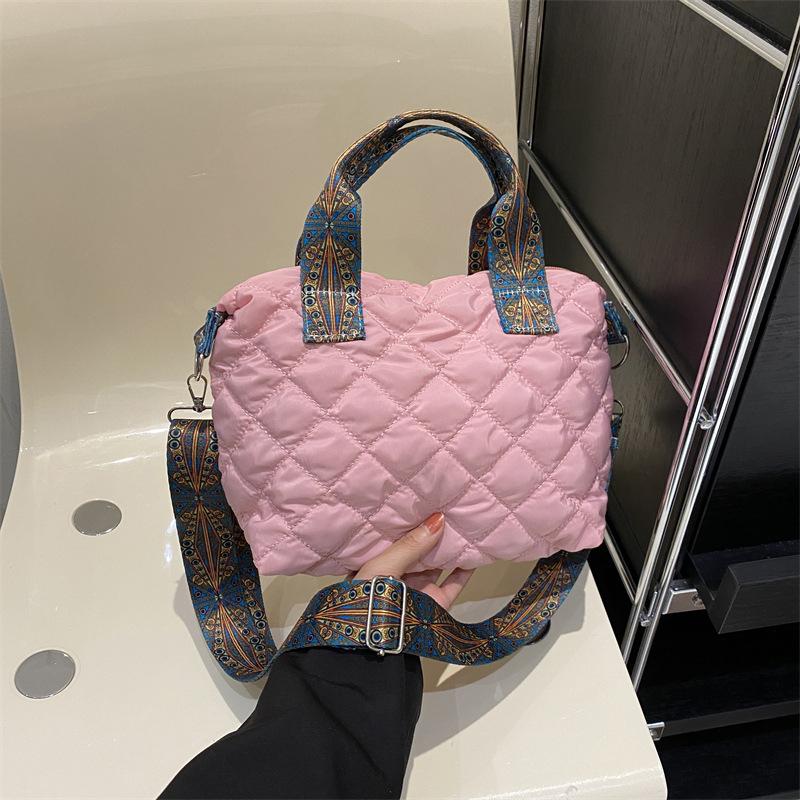 Fashion Women Crossbody Puffer Bag Padded  Inflated Bag Down Cotton Padded Wide Shoulder Strap Shoulder Bag