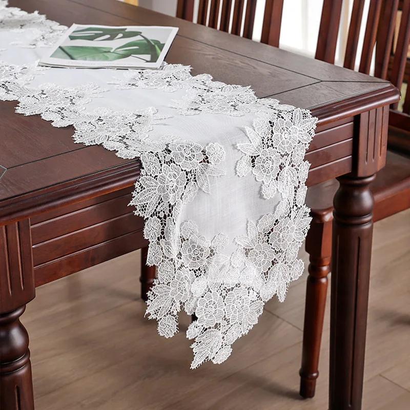

Table Runner White Europe Embroidered Yarn Table Flag Table Cover Hollow Out Lace Coffee Long Corner Fashion Wedding Decoration 35x70cm