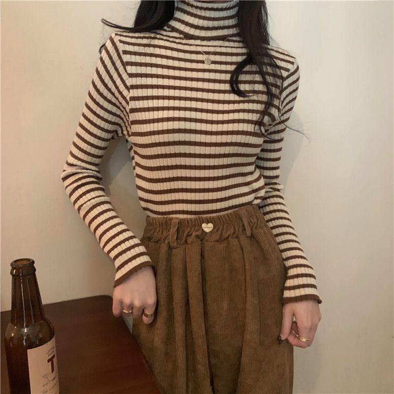Striped High-Neck Women's Sweater - Autumn/Winter 2025 Slim-Fit Knitted Top, Gentle Style