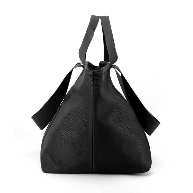 Damenhandtasche Stickerei High Street Crossbody-Stil Herren- und Damen-Schulterpendler Große Kapazität Lässig Nylon Buttot