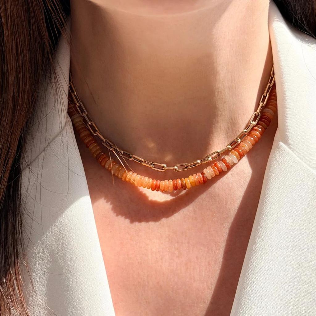 European and American Retro6*2mm Abacus bead natural stone necklace, layered with an amber-colored, lightweight, and luxurious beaded clavicle chain