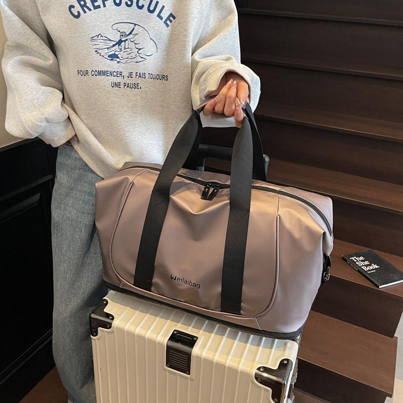 Dry and Wet Separate Travel Bag Women's Large Capacity Outdoor Duffel Bag Extensible Lightweight Yoga Fitness Bag