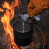 Outdoor BBQ BBQ Insulated and Flame-retardant Gloves, Thickened Cowhide Heat-resistant and Wear-resistant Camping Protective Gloves
