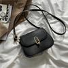 Retro single shoulder underarm bag women's  winter new fashion simple oblique span bag casual commuter small square bag