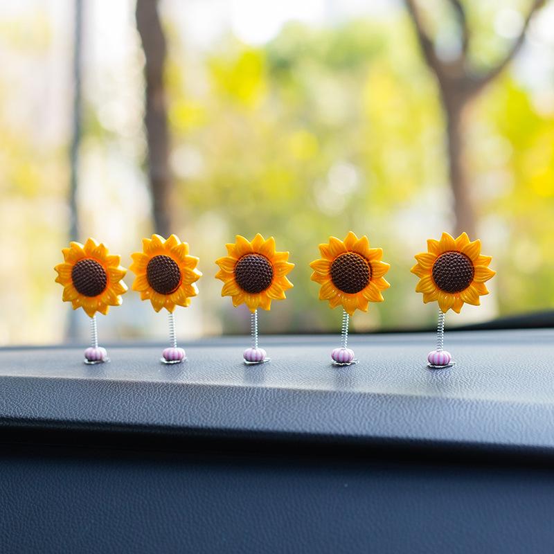 

2026 New 5Pcs Car Ornament Sunflower Car Central Control Network Red Shaking Head Cute Little Flower Car Decoration Ornament