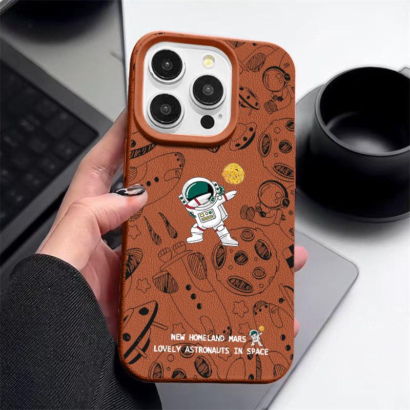 

Чехол для телефона с рисунком астронавта из кожи и текстурой для iPhone 16 Pro 15 14 13 12 Pro Max 11, ударопрочный, мягкий, матовый, тонкий чехол из ТПУ iPhone 11 коричневый