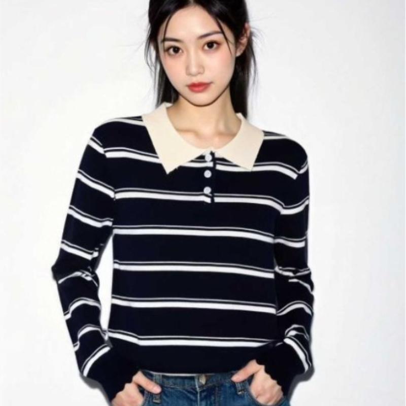 A New High-end, Loose, and Outerwear Knitted Base Layer Sweater for Women In The Autumn Striped Style