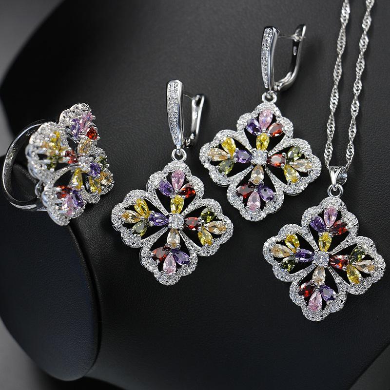 

Комплект украшений из циркона «На удачу» Легкий роскошный стильный модный женский комплект с аксессуарами из циркона качества ААА Size 10 ring three-piece set