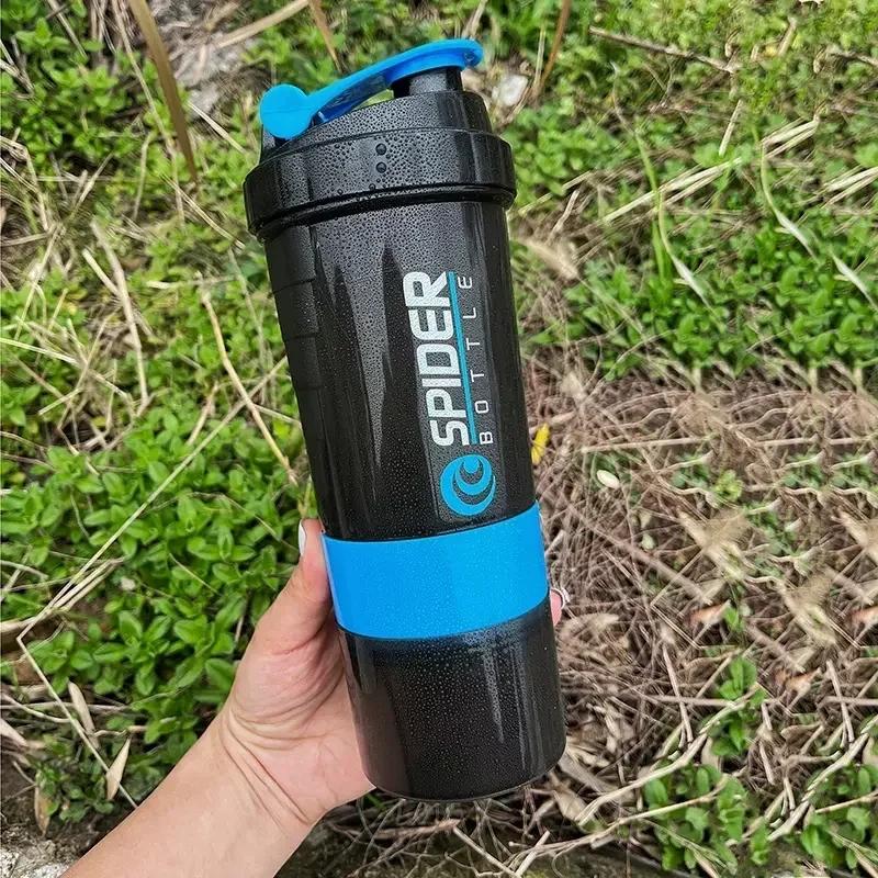 3 Layer Shaker Bottle Protein Mixing Shake Cup Active Fitness Water Cup 550ml Scaled Plastic Water Bottles with Medicine Box