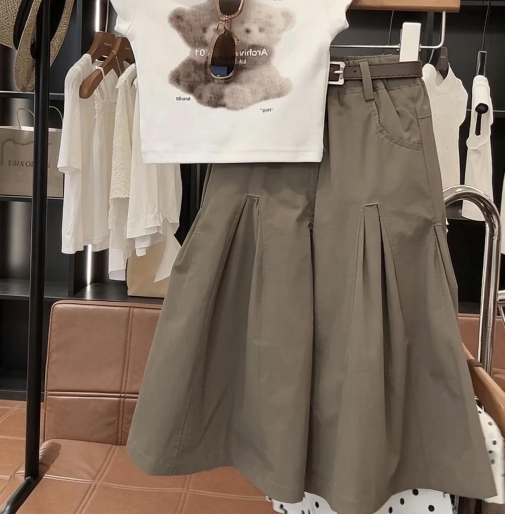 Bärendruck-T-Shirt und weite Cargohosen im koreanischen Stil für Baby-Mädchen