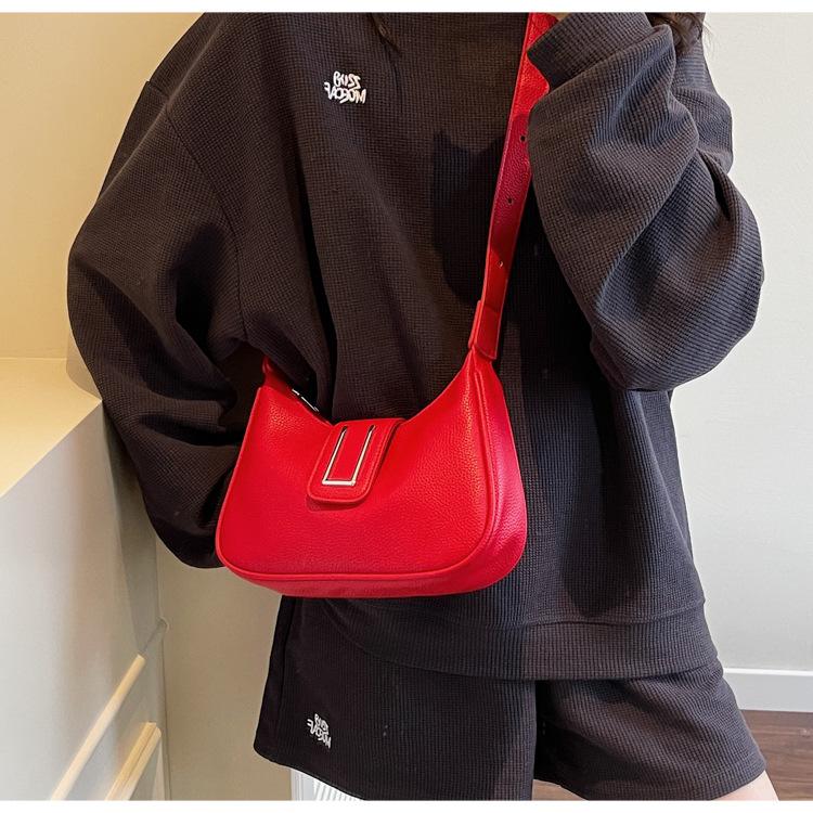 Fashion Solid Women's Shoulder Bag Artificial Leather Square Underarm Bags Ladies Handbags For Daily Used and Gift