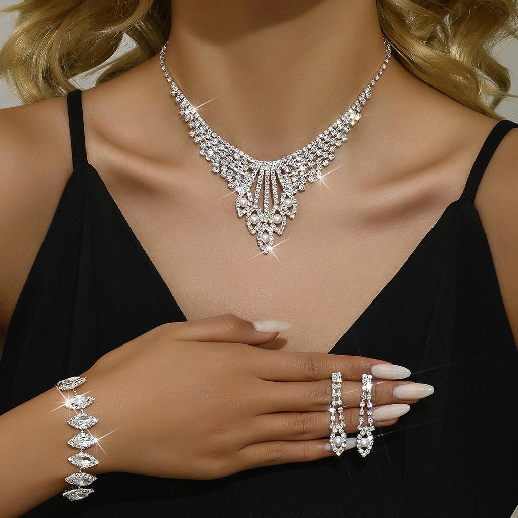 4-piece Women's Claw Chain Series Cone Zircon Necklace Earnail Bracelet Set Wedding Banquet Party Holiday Gift