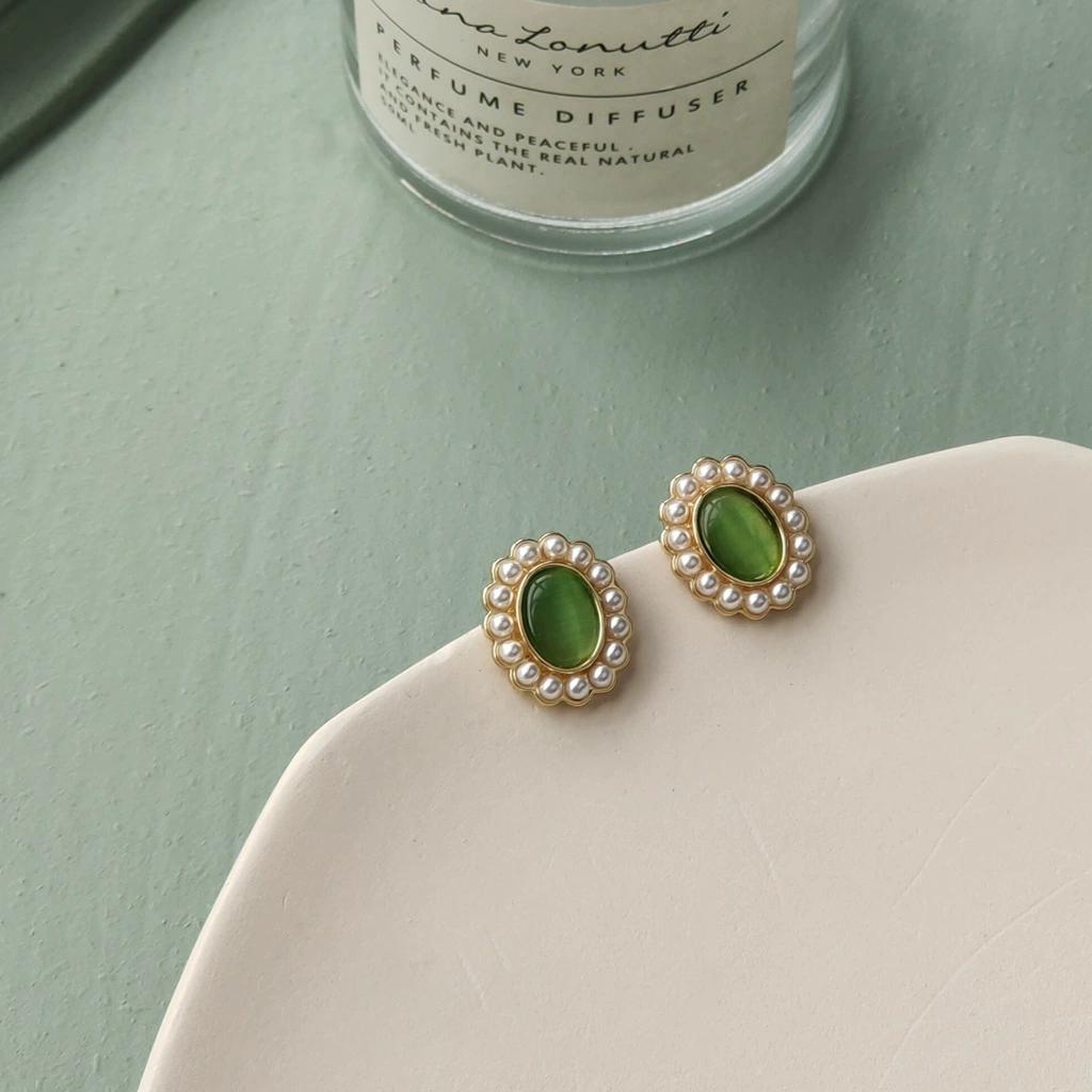 Gentle Green Cat Eye Oval Stud Piercing Earrings For Women Elegant Fashion New Jewelry Gift Party Beach Vacation