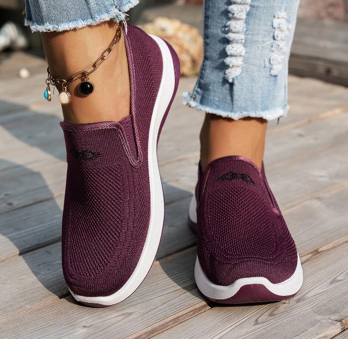 Women Breathable Knit Slip-On Sneakers Lightweight, Comfortable Walking Shoes All-Season Casual Outdoor Activities