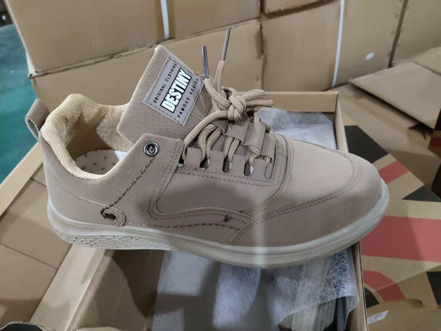 

Весна-літо 2024 нове чоловіче взуття, хутряне повсякденне спортивне, флісове та потовщене повсякденне корейська версія модного спортивного взуття 44