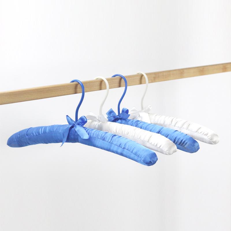 

Adult Home Cloth-Covered Non-Slip Hangers - Faux Leather, Velvet, Satin for Store & Hotel Use