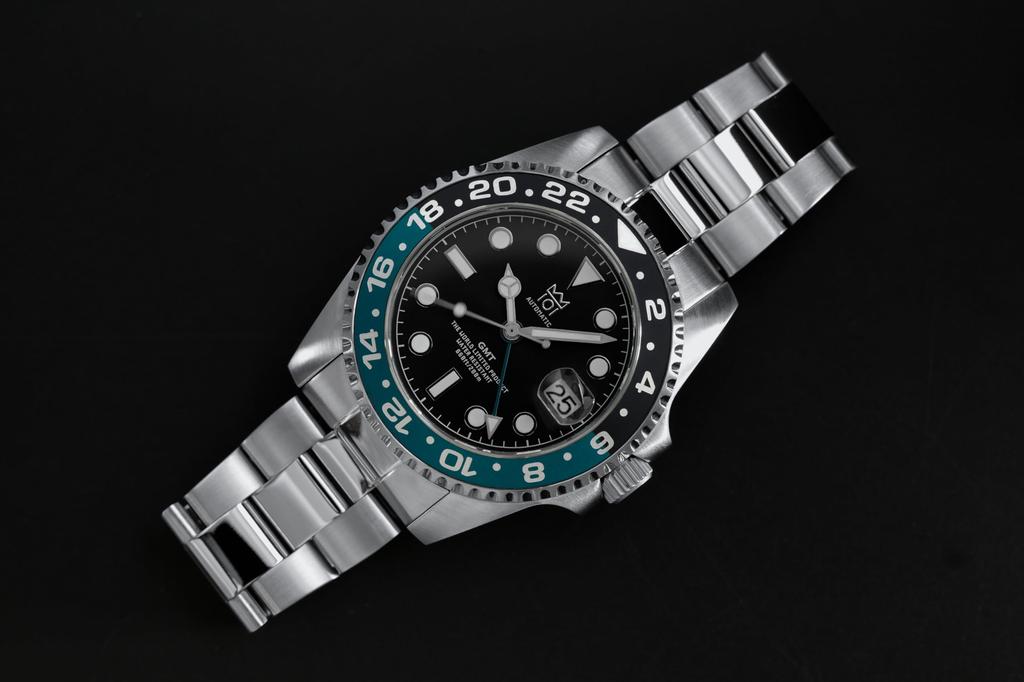 NY modell Hyakuichi AUTOMATISK GMT-UR Mekanisk GMT Japansk bevegelse Roterende ramme 20 ATM Vanntett World Time Watch Aqua x Black