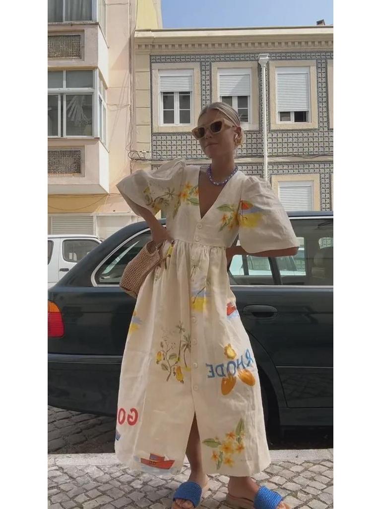 Bedrucktes Kleid mit V-Ausschnitt und kurzen Ärmeln – Frühjahr/Sommer 2024, europäischer und amerikanischer Stil