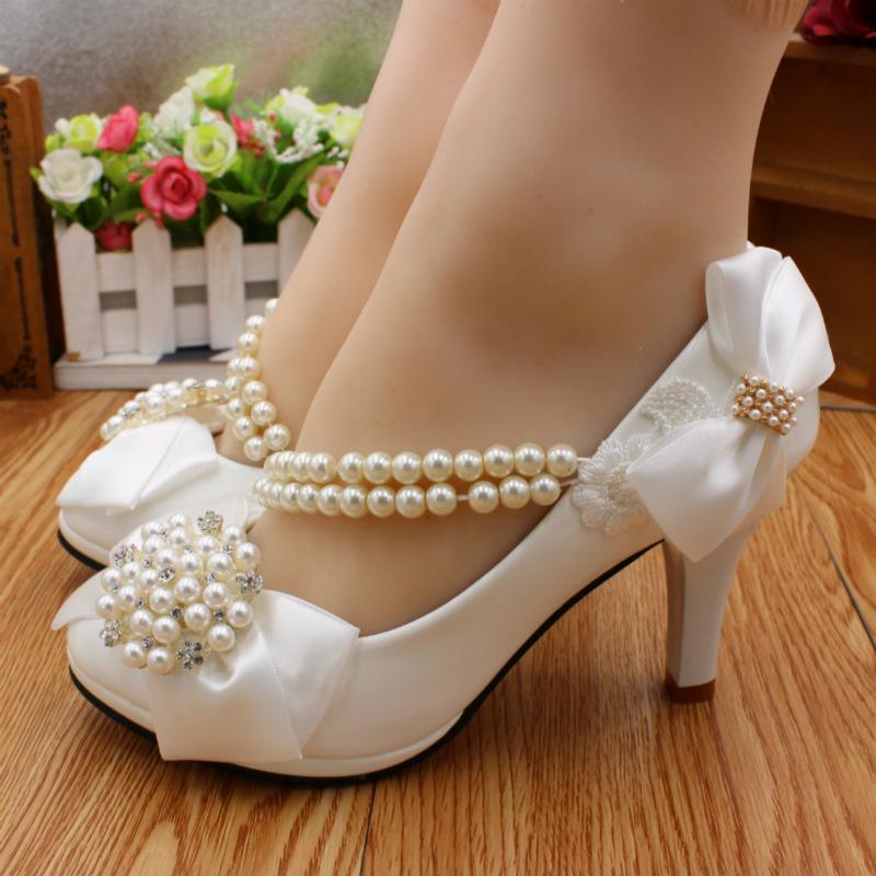 Star Cat White Plus Size High Heel Wedding Shoes with Bowknot for Women - Fashionable and Elegant.
