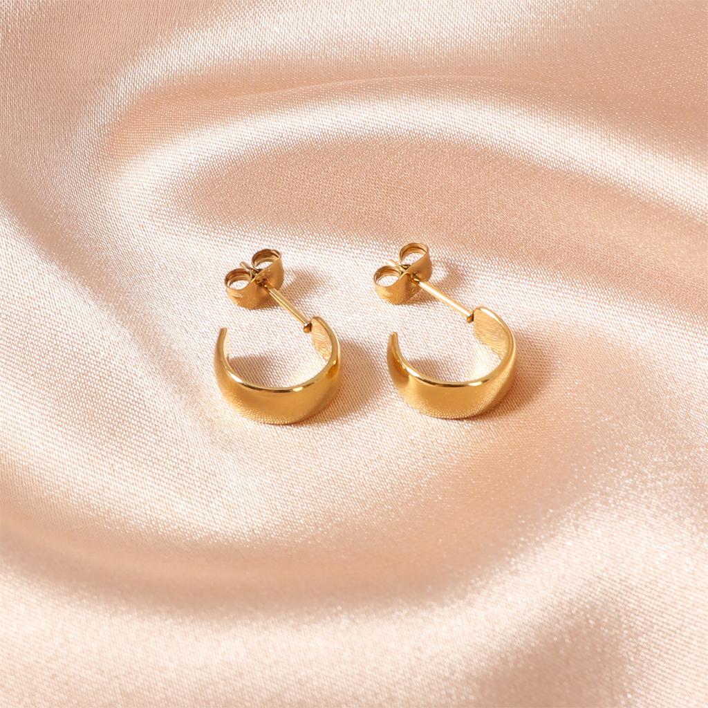 C-shaped Wide-plated Gold-plated Earrings Same Glossy Mini Earrings