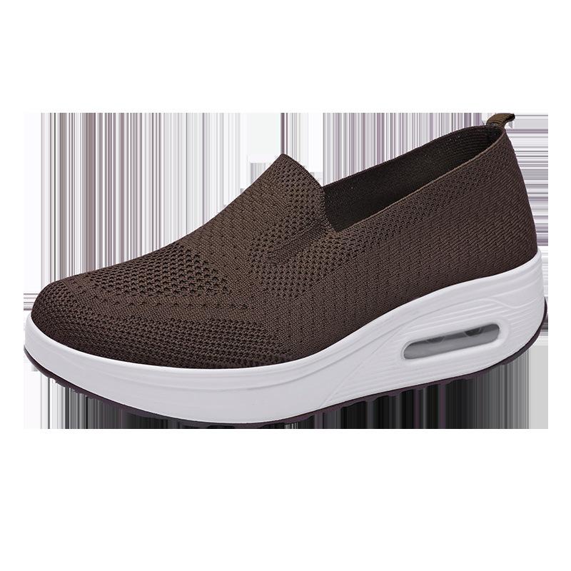 Large Size Outdoor Foot Cover Lazy Travel Air Cushion Sports Rocking Shoes Flying Woven Mesh