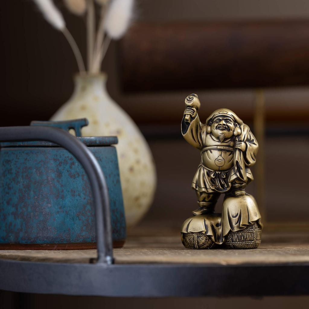 Einer der Sieben Glücksbringer Seidige Makita Antike Buddhistische Takaoka Kupferwaren Daikokuten, Götter, Gold. Bildhauer Shuun. Originalgold. Statue. (Daikokuten