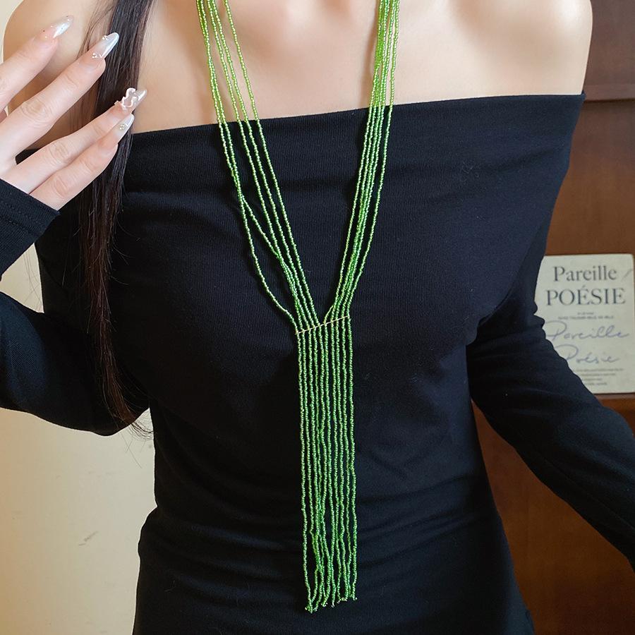 Colorful Glass Bead Multi-Layer Tassel Necklace: Elegant & Versatile Clavicle Chain for Women