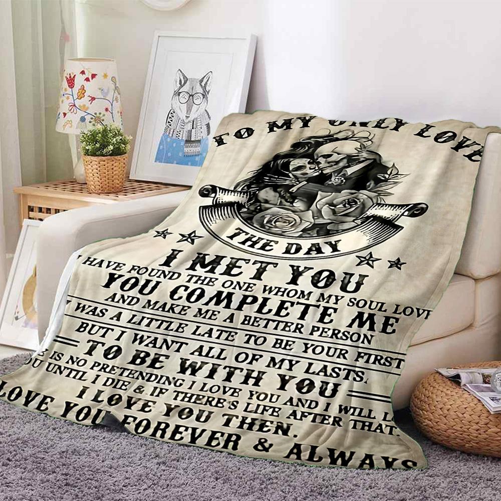 1pc Skull Love Quote Blanket, Lightweight Flannel Throw For Sofa, Bed, Travel, Camping, Livingroom, Office, Couch, Chair, And Bed,