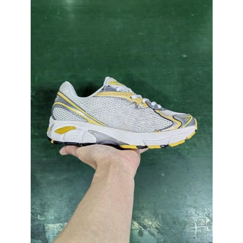 

Summer Retro Silver Running Shoes for Men Women Couple Casual Sports Sneakers Lightweight Comfortable 36