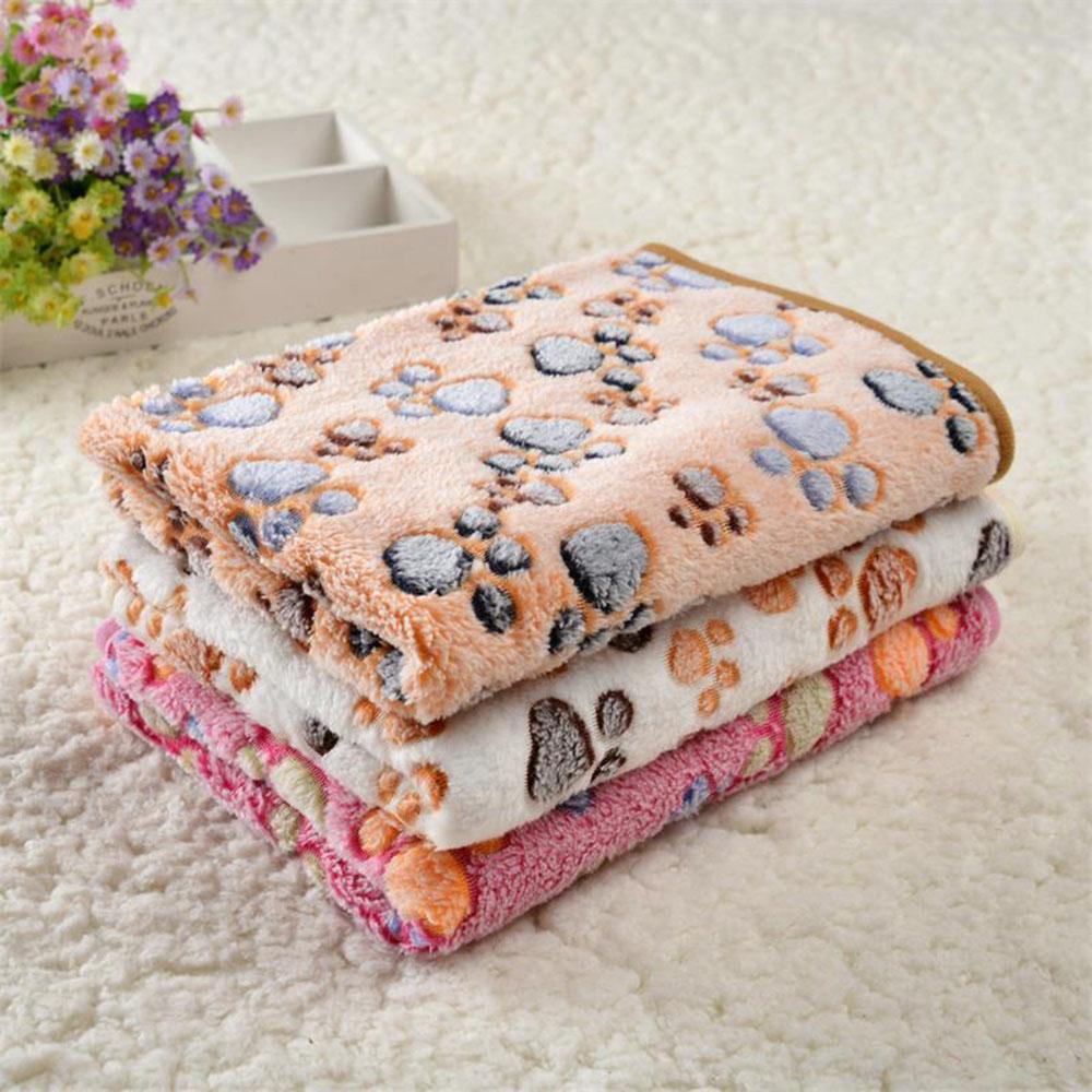 Soft and Fluffy Light Thin Pet Blanket Cute Cartoon Pattern Dog Bed Mat Warm and Comfortable Bed Blanket for Cats Pet Supplies