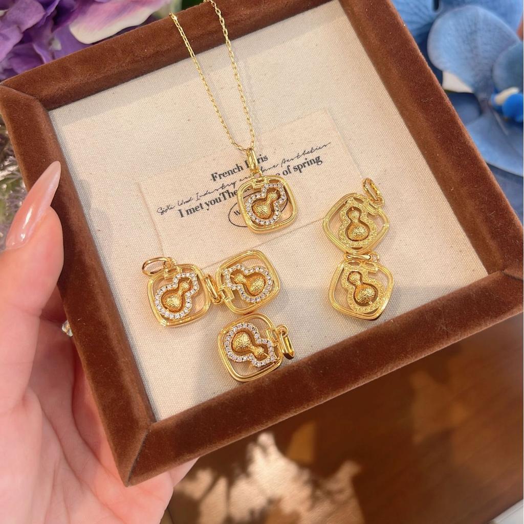 Double-Sided Square Rotating Gourd Necklace Pendant, National Style Light Luxury Design Sense Retro Item Decoration