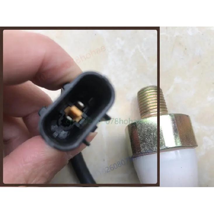 Brake Light Stop Lamp Switch For JAC Gefa K3 A5 Heavy Light Truck Brake Pedal Sensor Replacement Parts