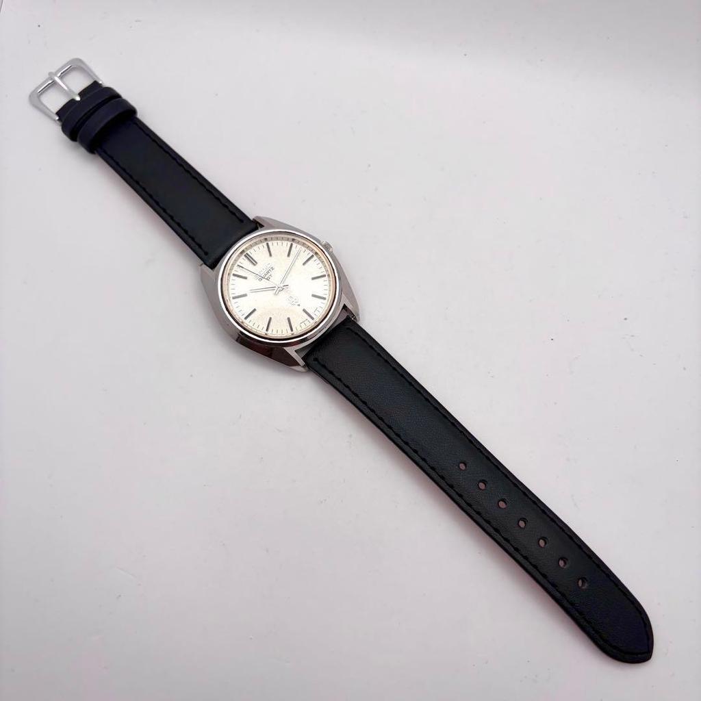 Rare Working SEIKO QT Snow White Dial Snowflake Guilloche Men's Vintage 38-7030