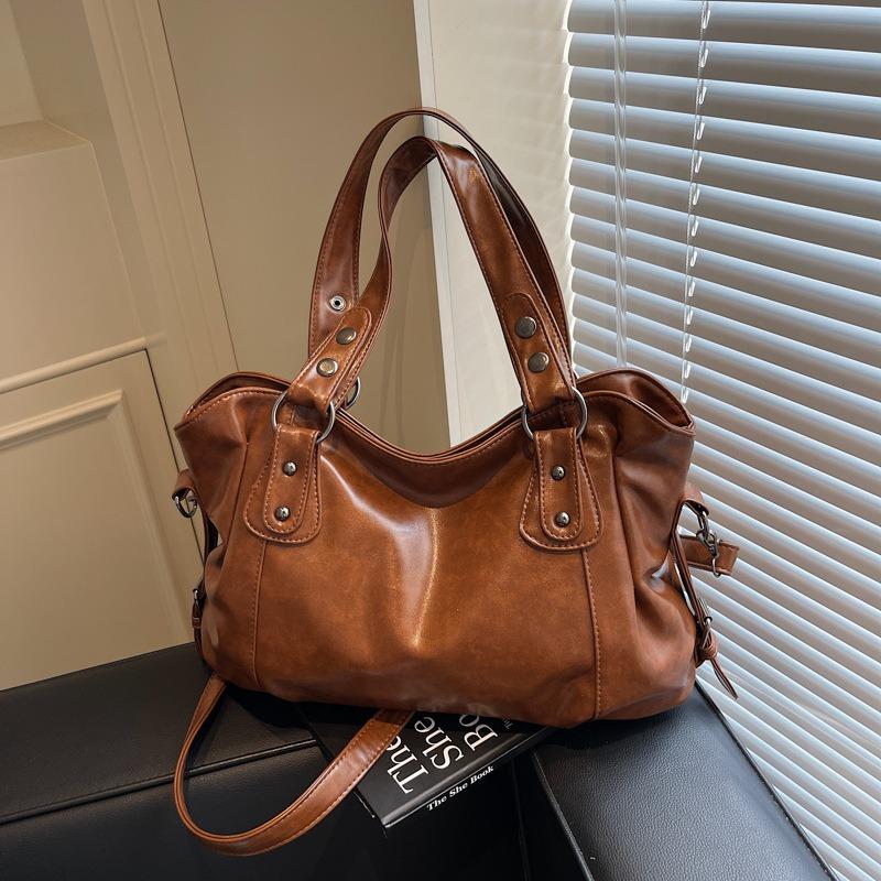 Retro bag women's large-capacity new versatile casual messenger bag single shoulder underarm commuter tote bag