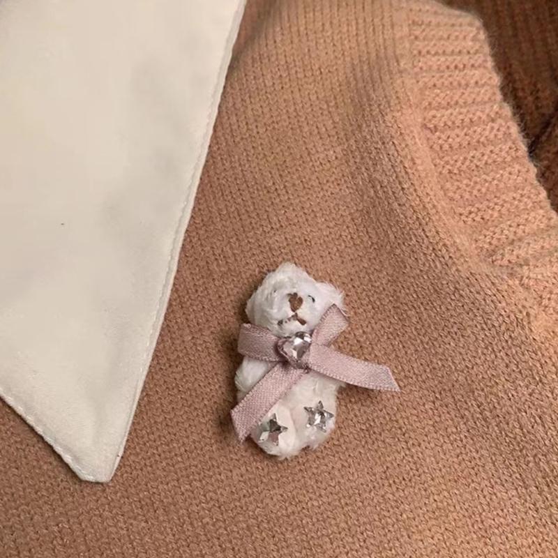 Stylish Bow Bear/Rabbit Brooch Pin Soft Plush Lapel Pin Clothes Badge Backpacks Pendant Women's Fashion Accessories