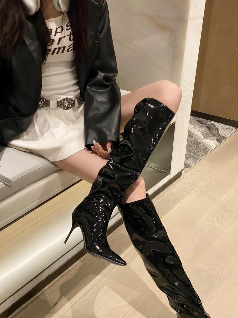 European and American pointed-toed thin-heeled boots for women in the autumn and winter of 2025, new nightclubs, niche patent leather glossy high boo