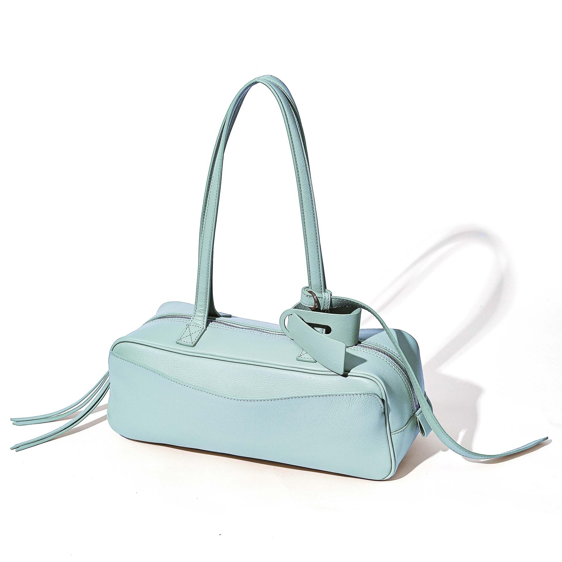 

CARRIE Сумка для боулинга Новая сумка из коровьей кожи Сумка через плечо Сумка-бостон Модная универсальная сумка Унисекс 33x12x12cm