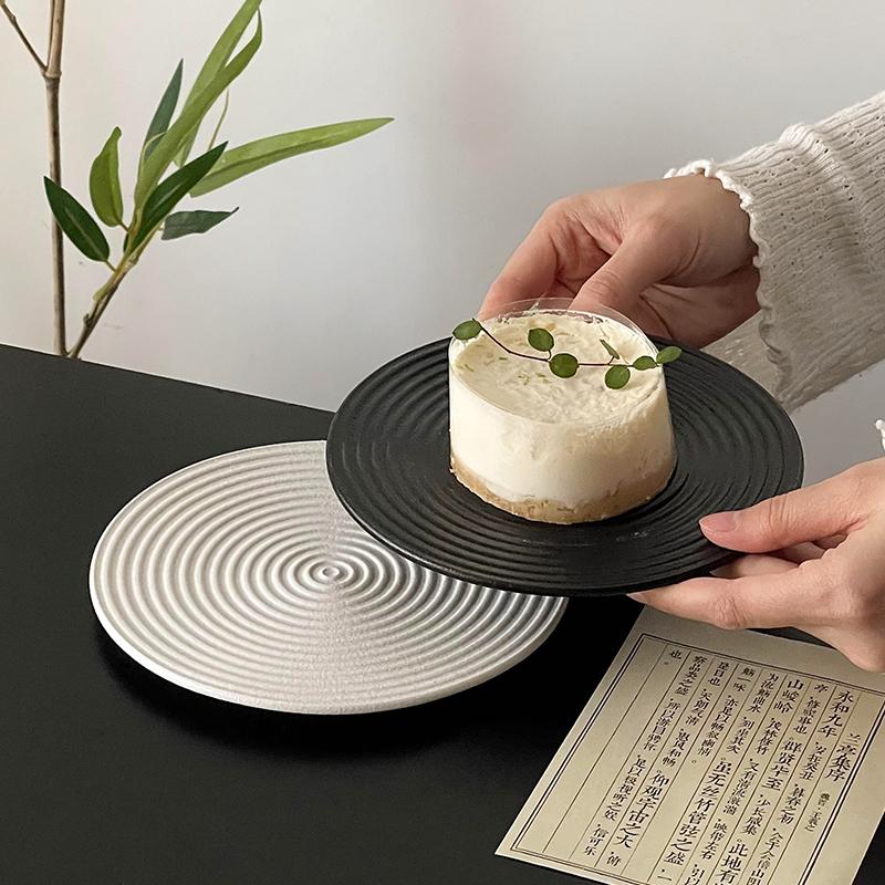 Ceramic Spiricle Plate Household 8 Inch New Vintage Exquisite Dessert Cake Dishes Creative Solid Round Afternoon Tea Tableware